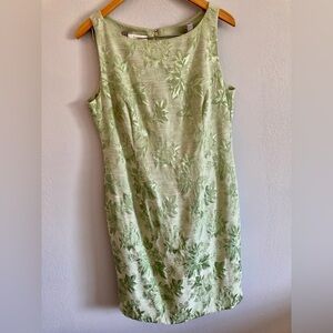 Dress Barn Shift Dress - Shapely, Feminine Leaf Pattern - Size 14